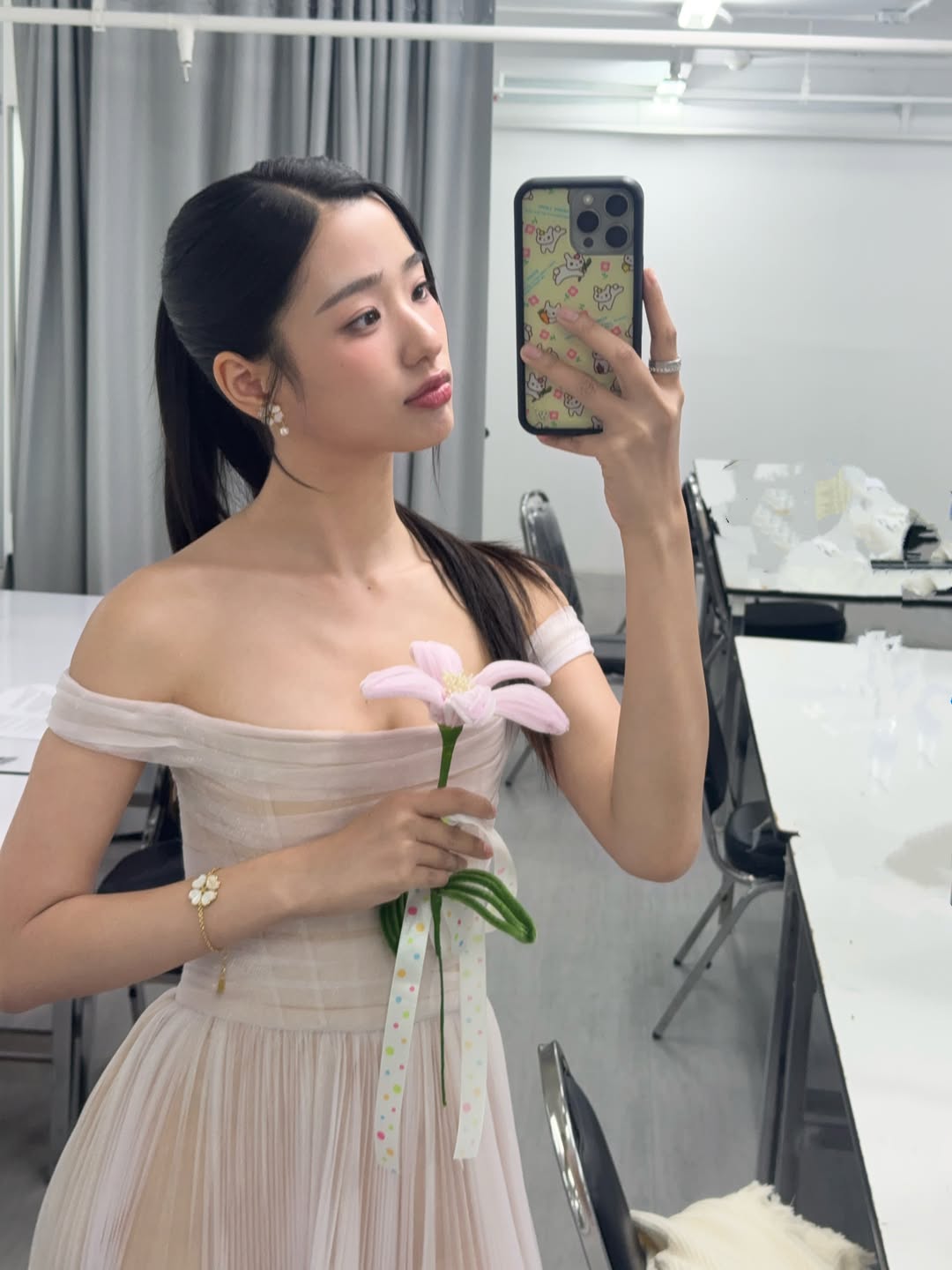 ตู - ต้นตะวัน ตันติเวชกุล