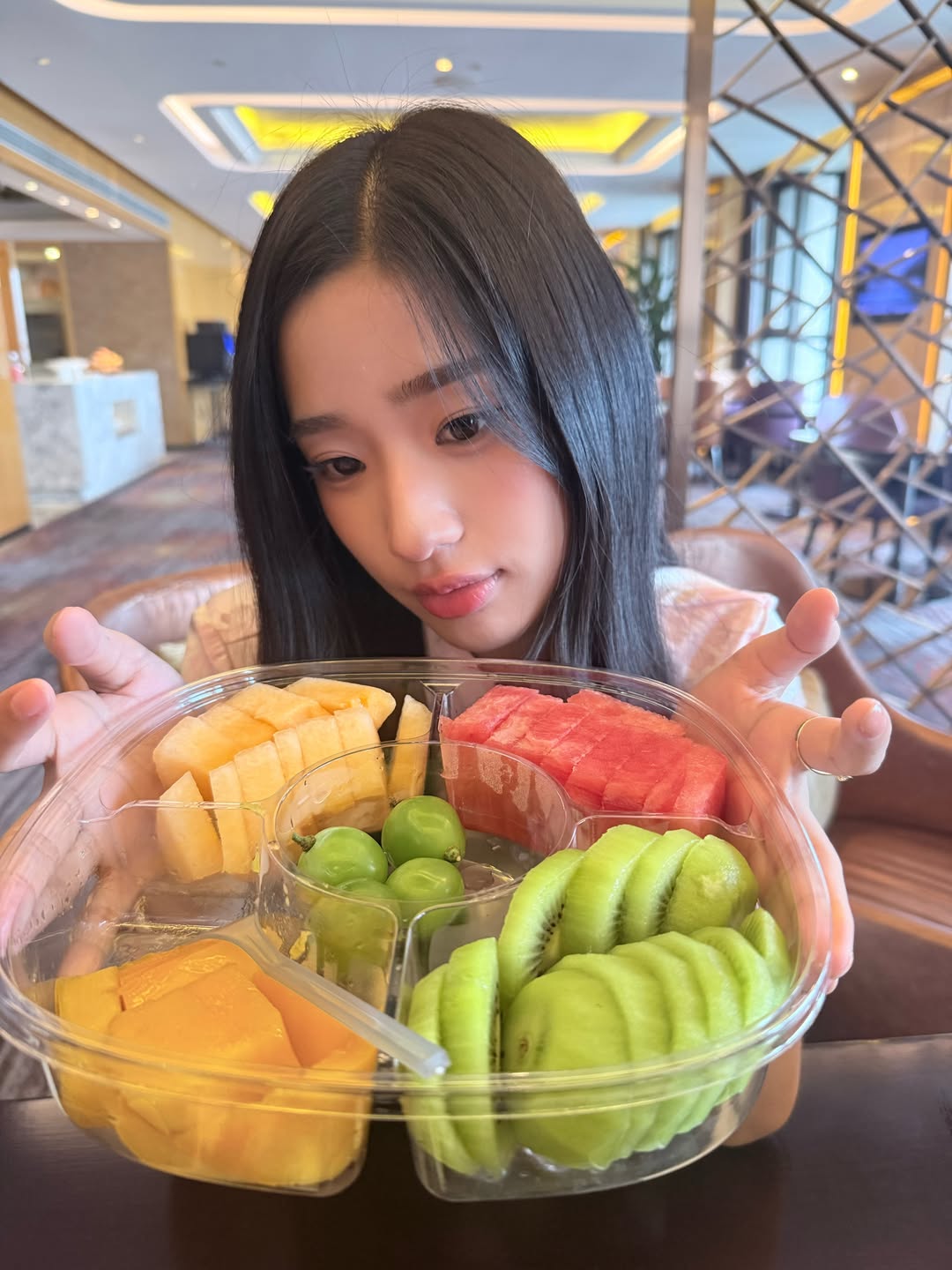 ตู - ต้นตะวัน ตันติเวชกุล