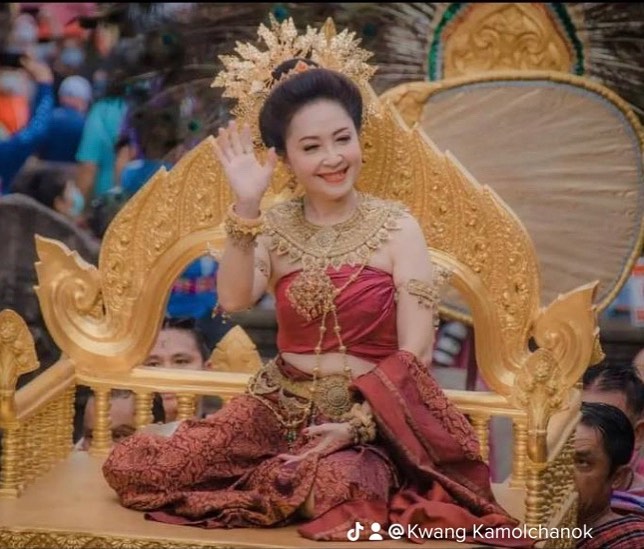 กวาง - กมลชนก เขมะโยธิน