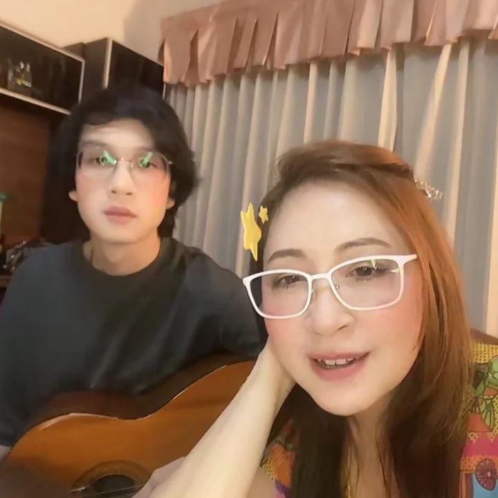 กวาง - กมลชนก เขมะโยธิน