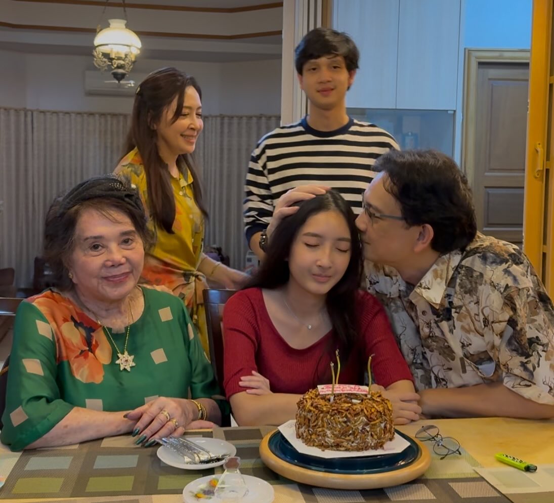 กวาง - กมลชนก เขมะโยธิน