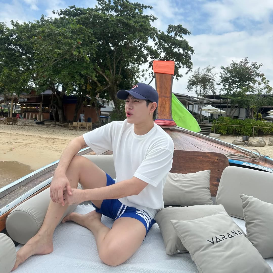 เป๊ก - ผลิตโชค อายนบุตร