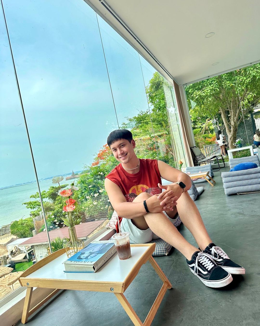อินดี้ - อินทัช เหลียวรักวงศ์