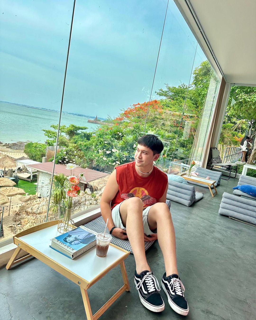 อินดี้ - อินทัช เหลียวรักวงศ์