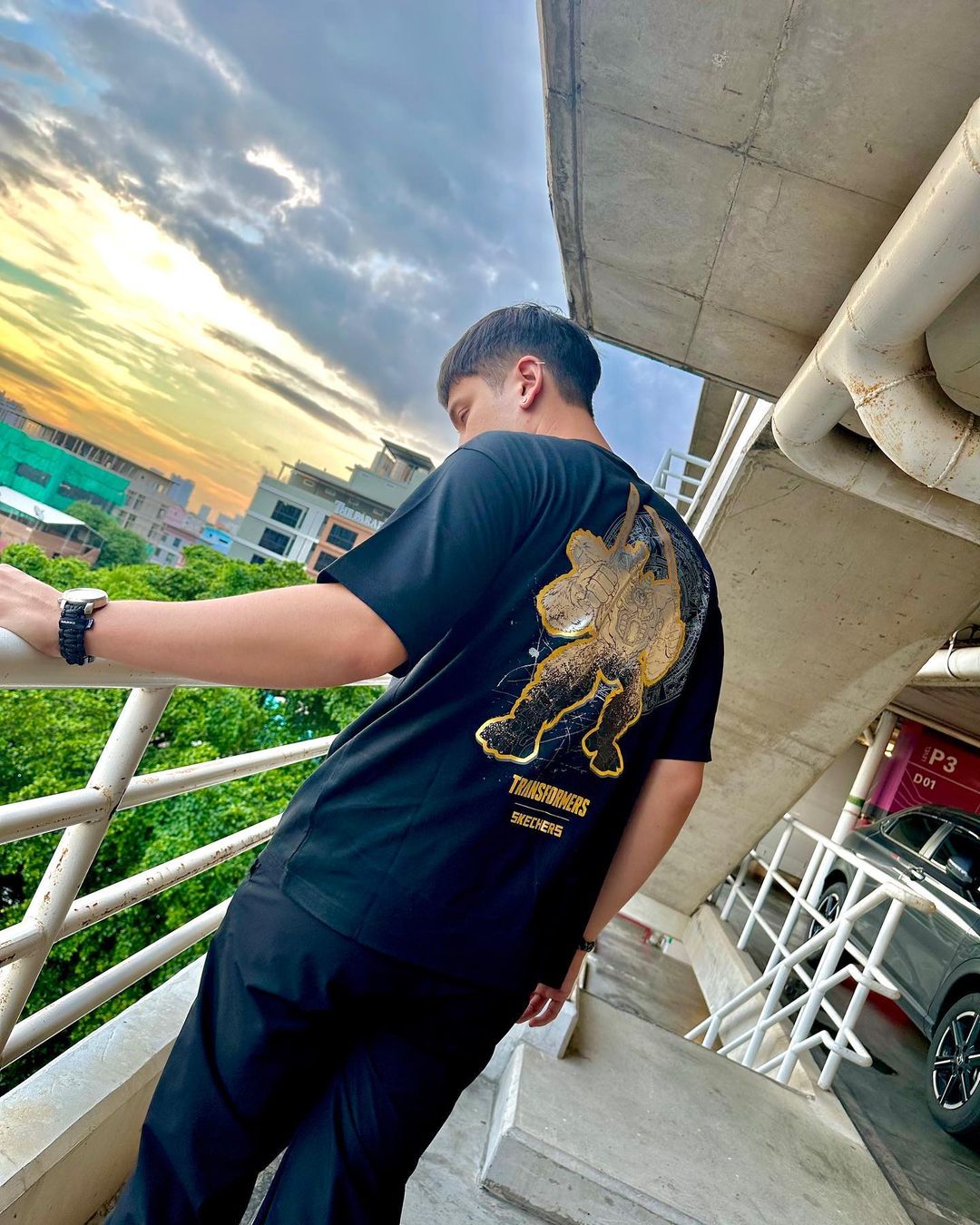 อินดี้ - อินทัช เหลียวรักวงศ์