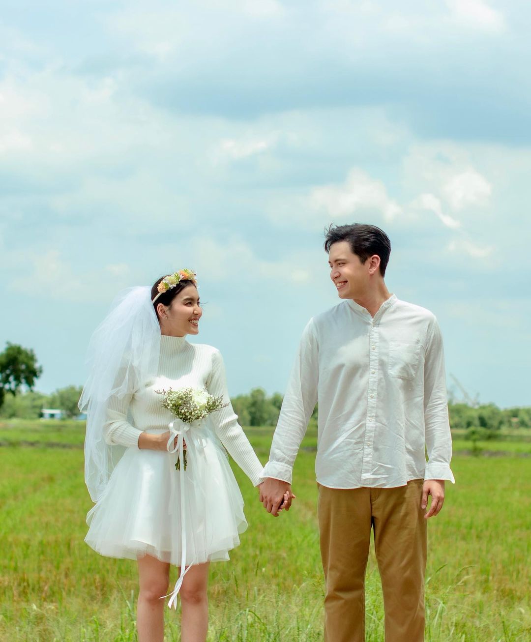 อินดี้ - อินทัช เหลียวรักวงศ์