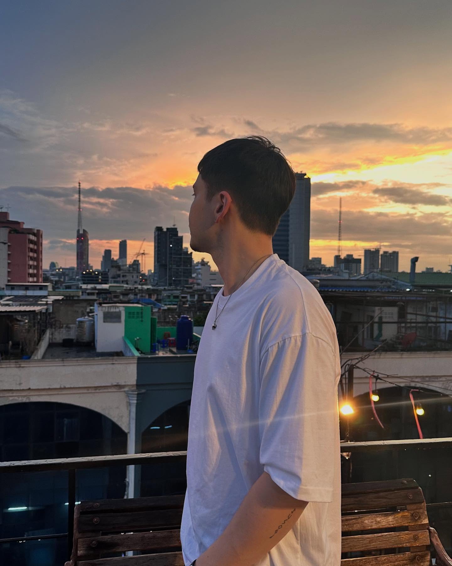 อินดี้ - อินทัช เหลียวรักวงศ์