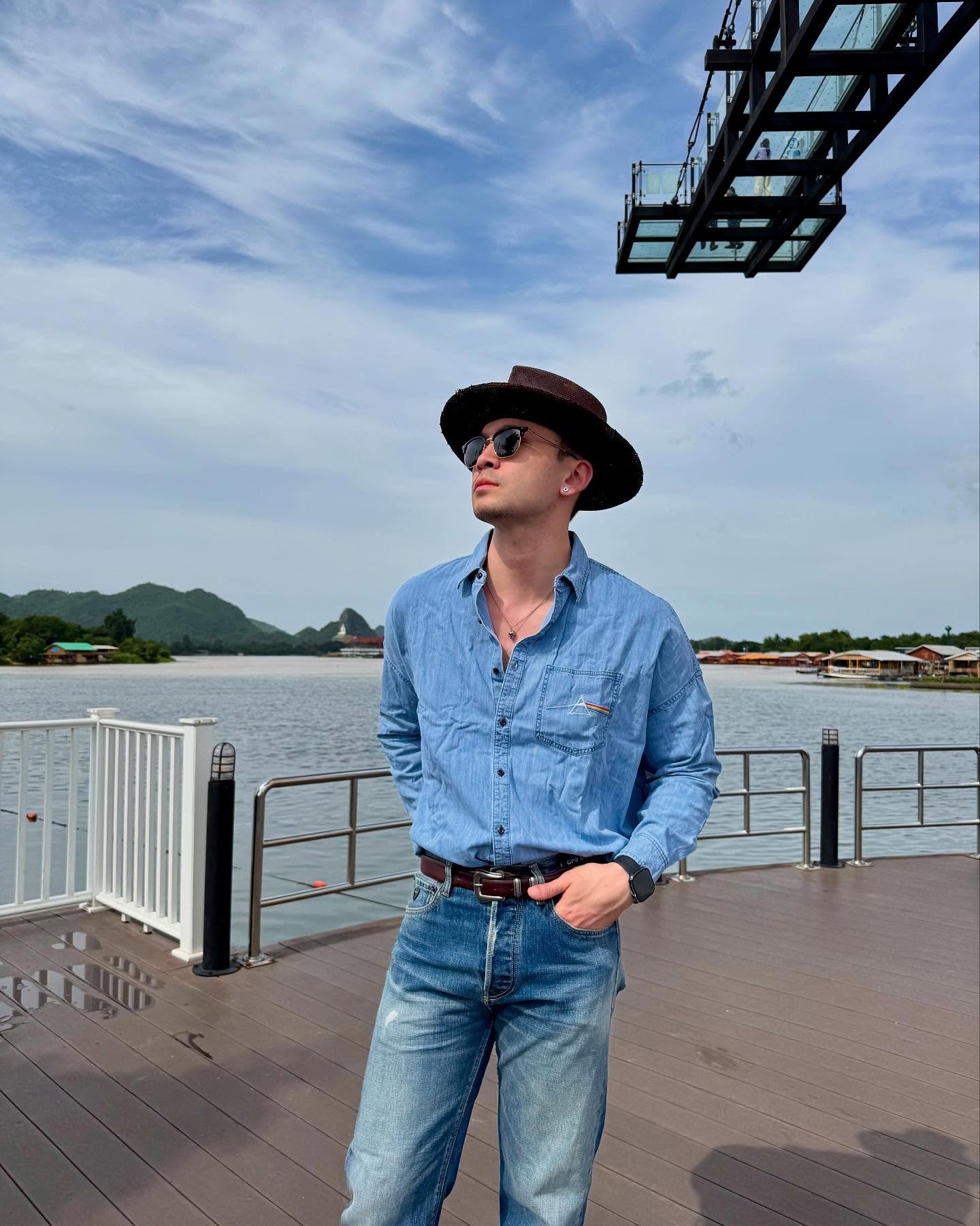 อินดี้ - อินทัช เหลียวรักวงศ์