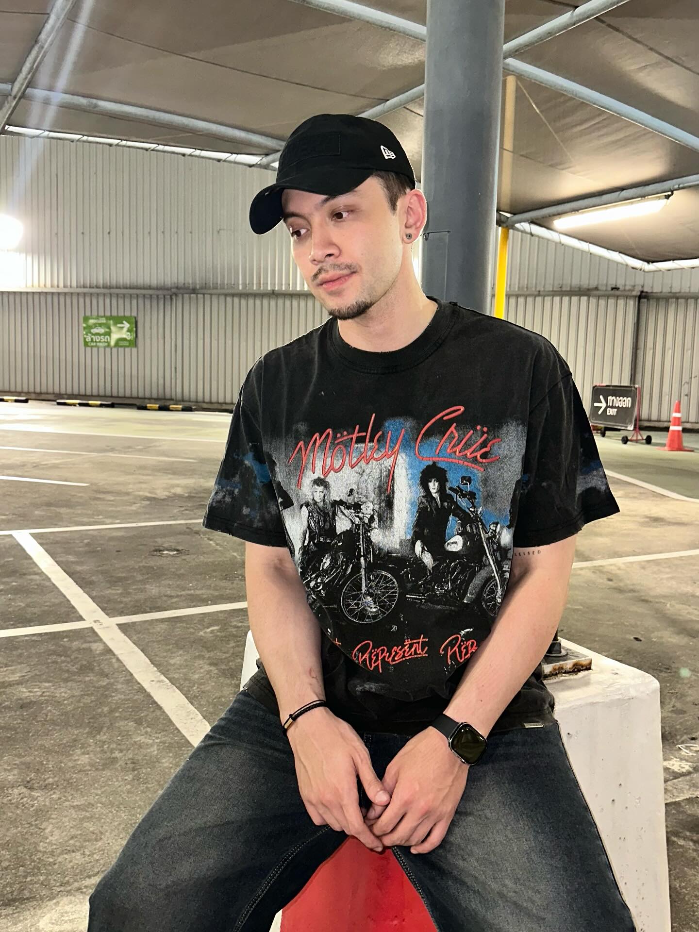 อินดี้ - อินทัช เหลียวรักวงศ์