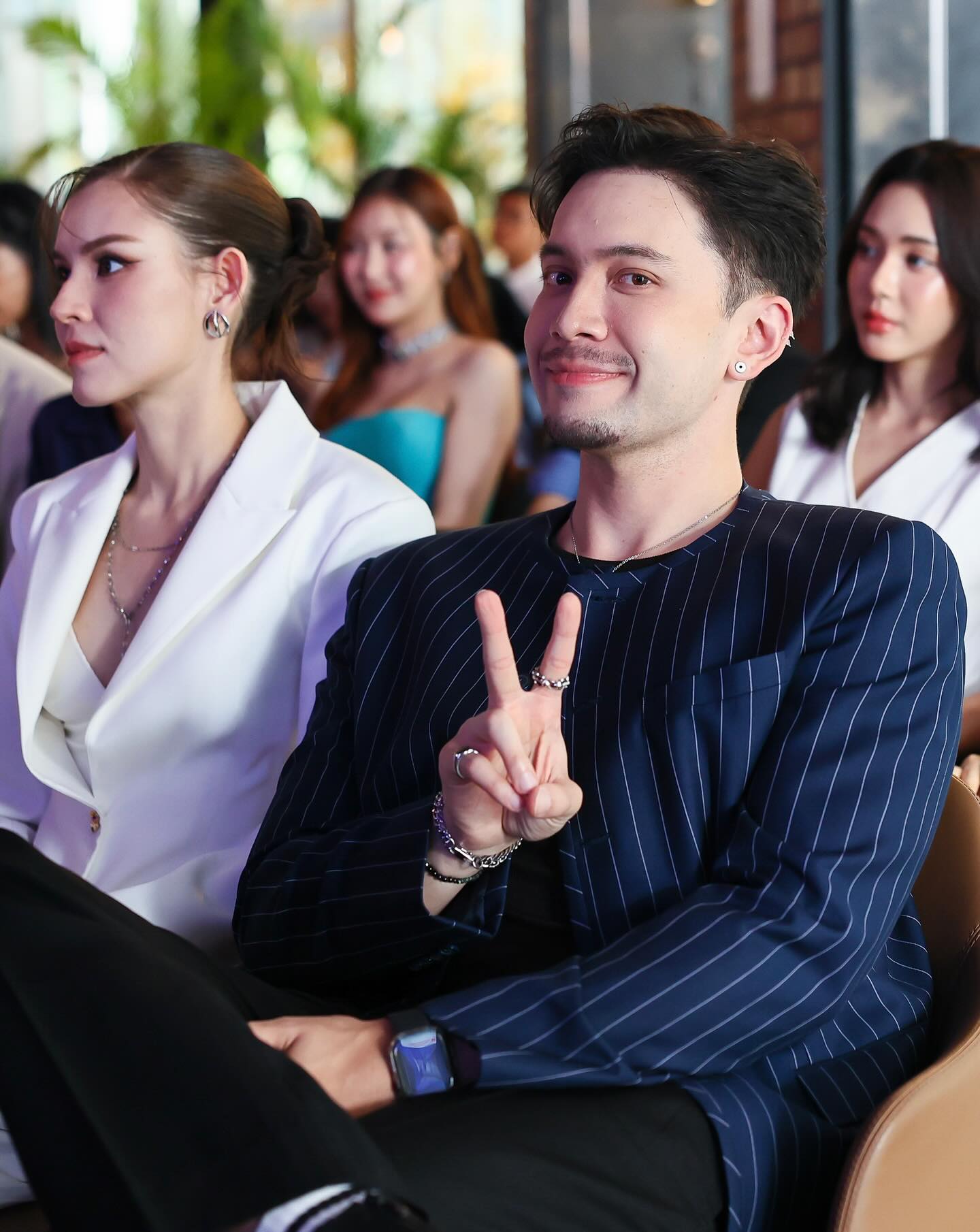 อินดี้ - อินทัช เหลียวรักวงศ์