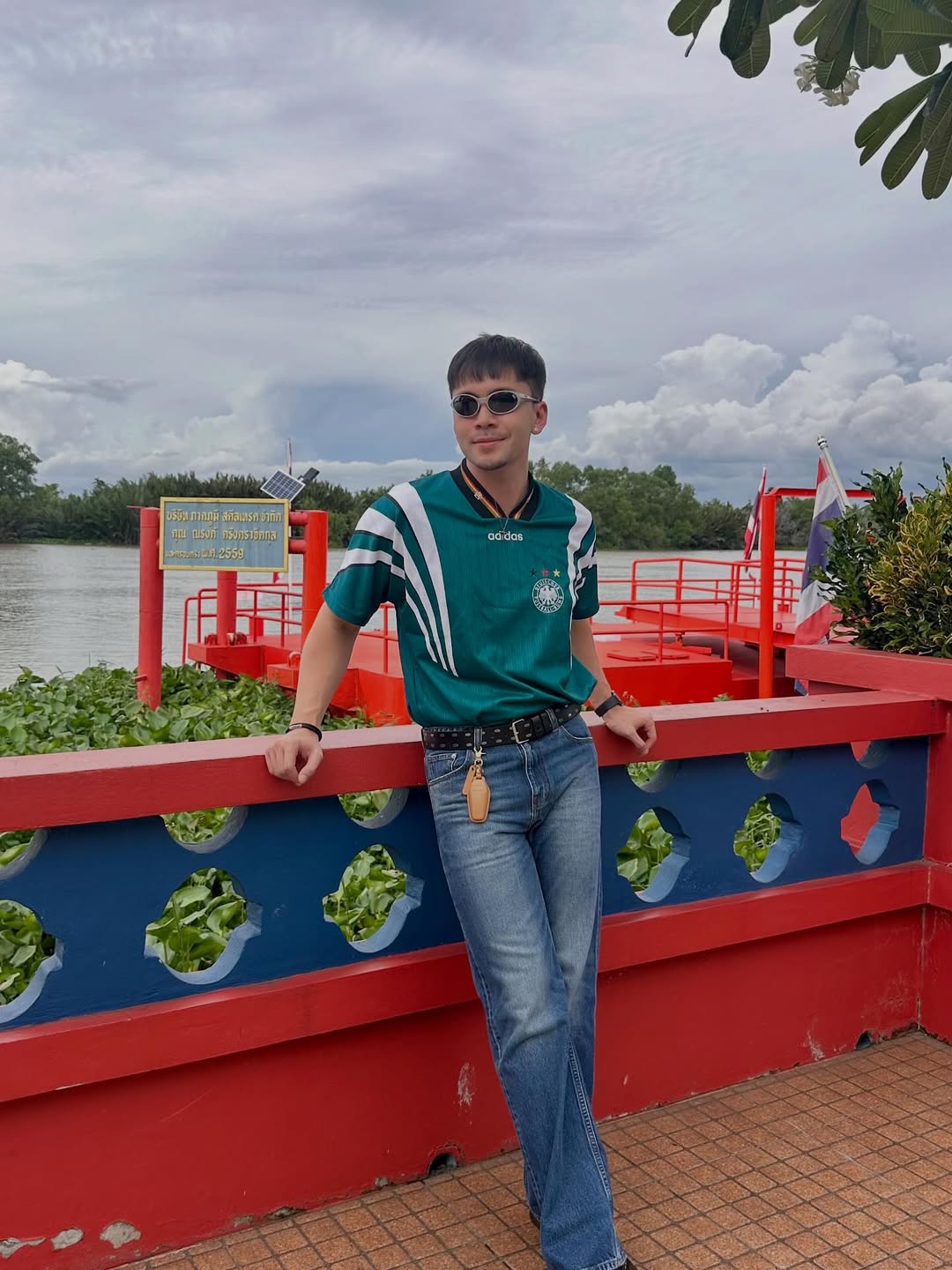 อินดี้ - อินทัช เหลียวรักวงศ์