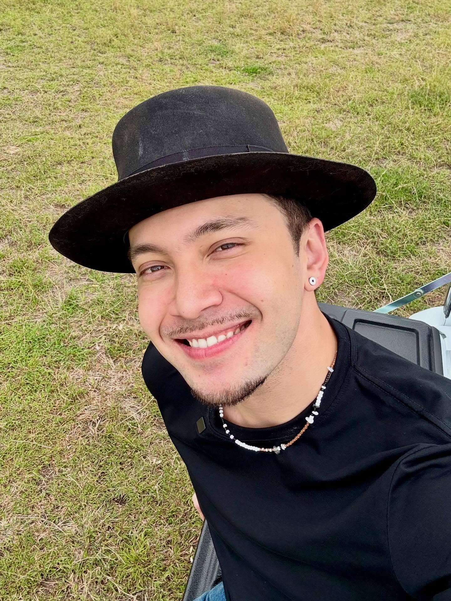 อินดี้ - อินทัช เหลียวรักวงศ์