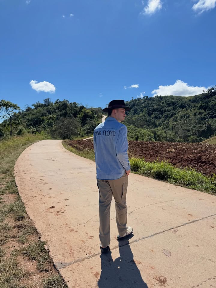 อินดี้ - อินทัช เหลียวรักวงศ์