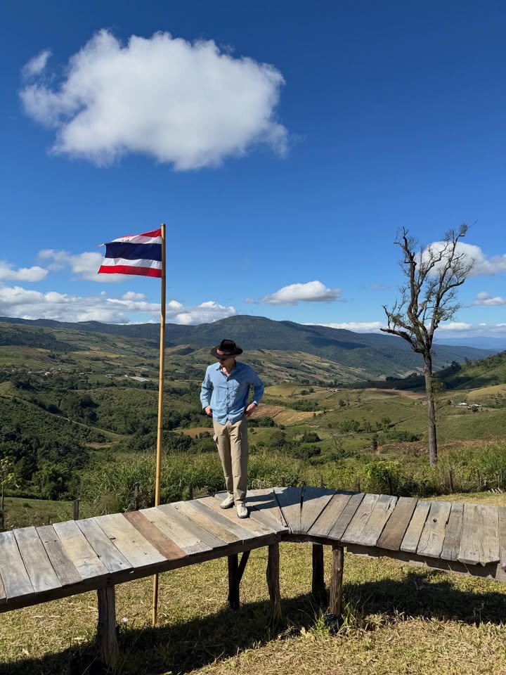 อินดี้ - อินทัช เหลียวรักวงศ์