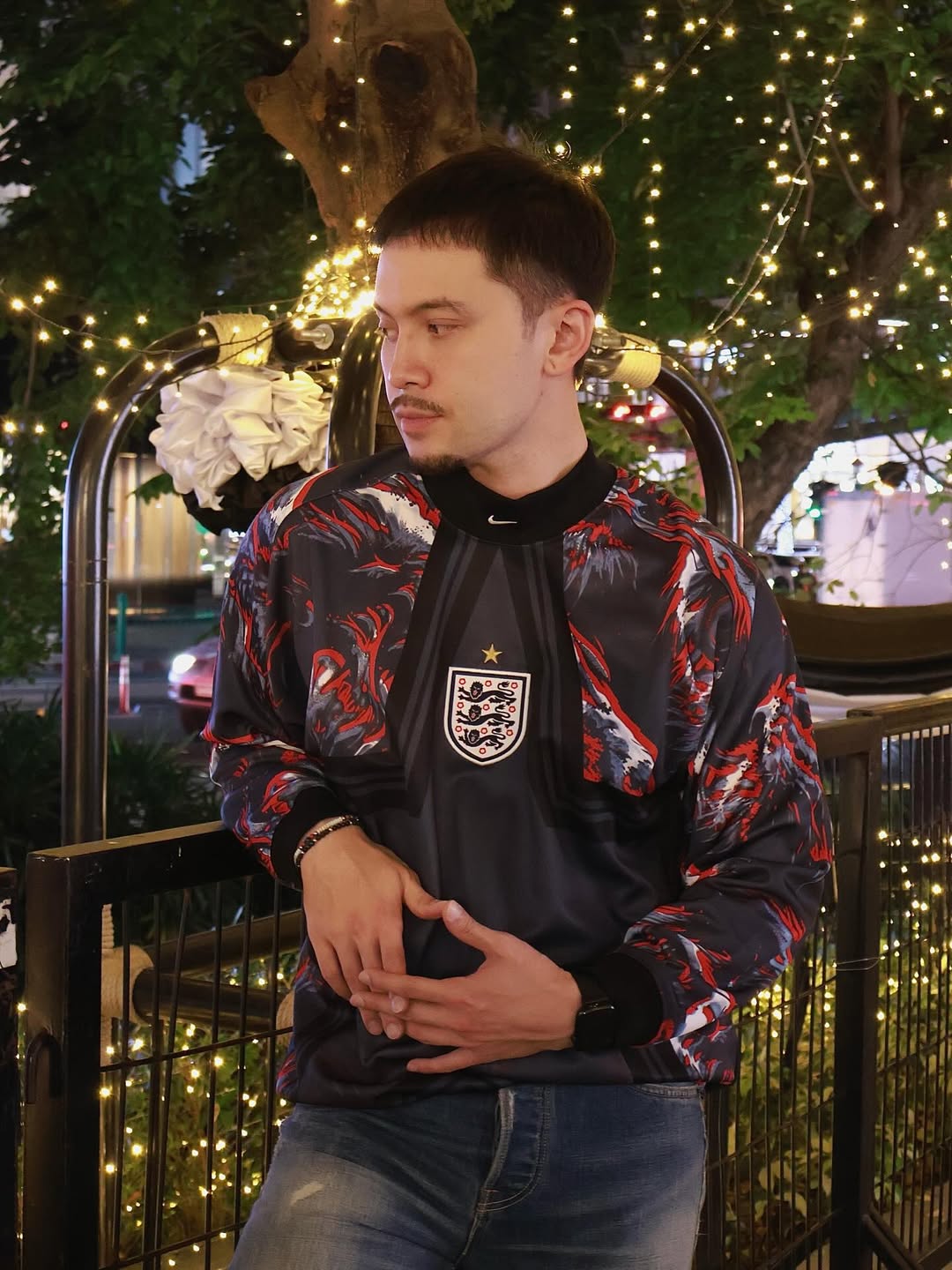 อินดี้ - อินทัช เหลียวรักวงศ์