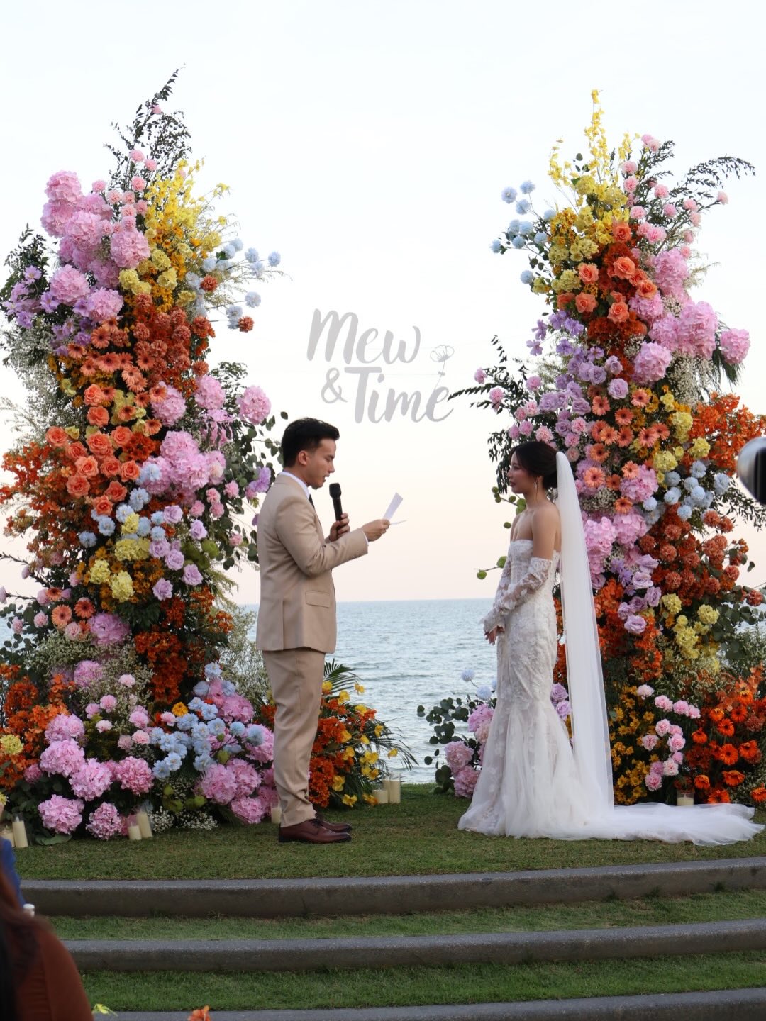 อินดี้ - อินทัช เหลียวรักวงศ์