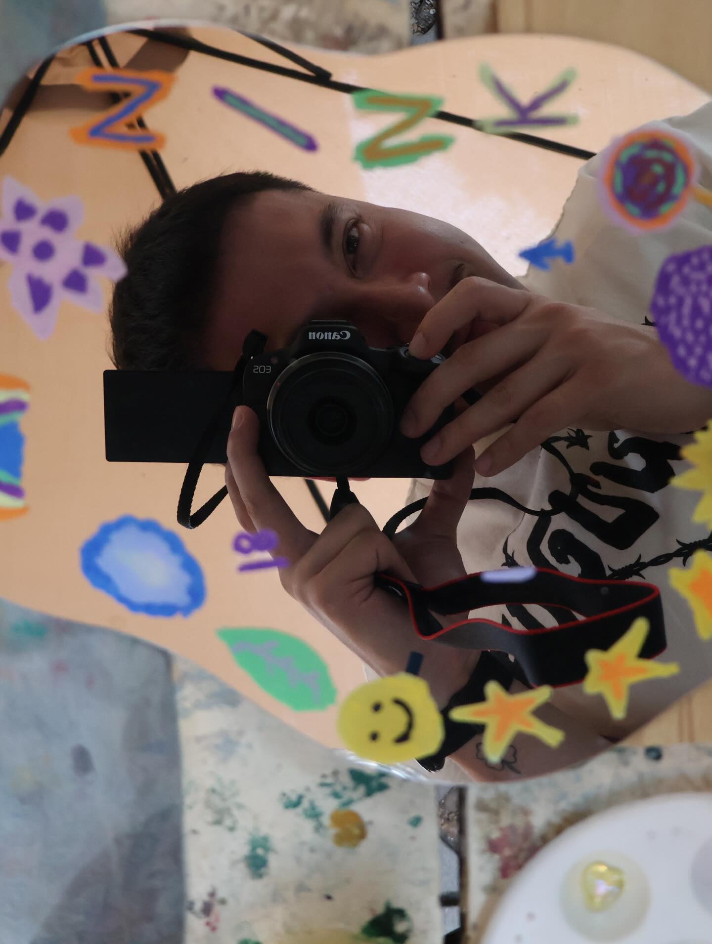 อินดี้ - อินทัช เหลียวรักวงศ์