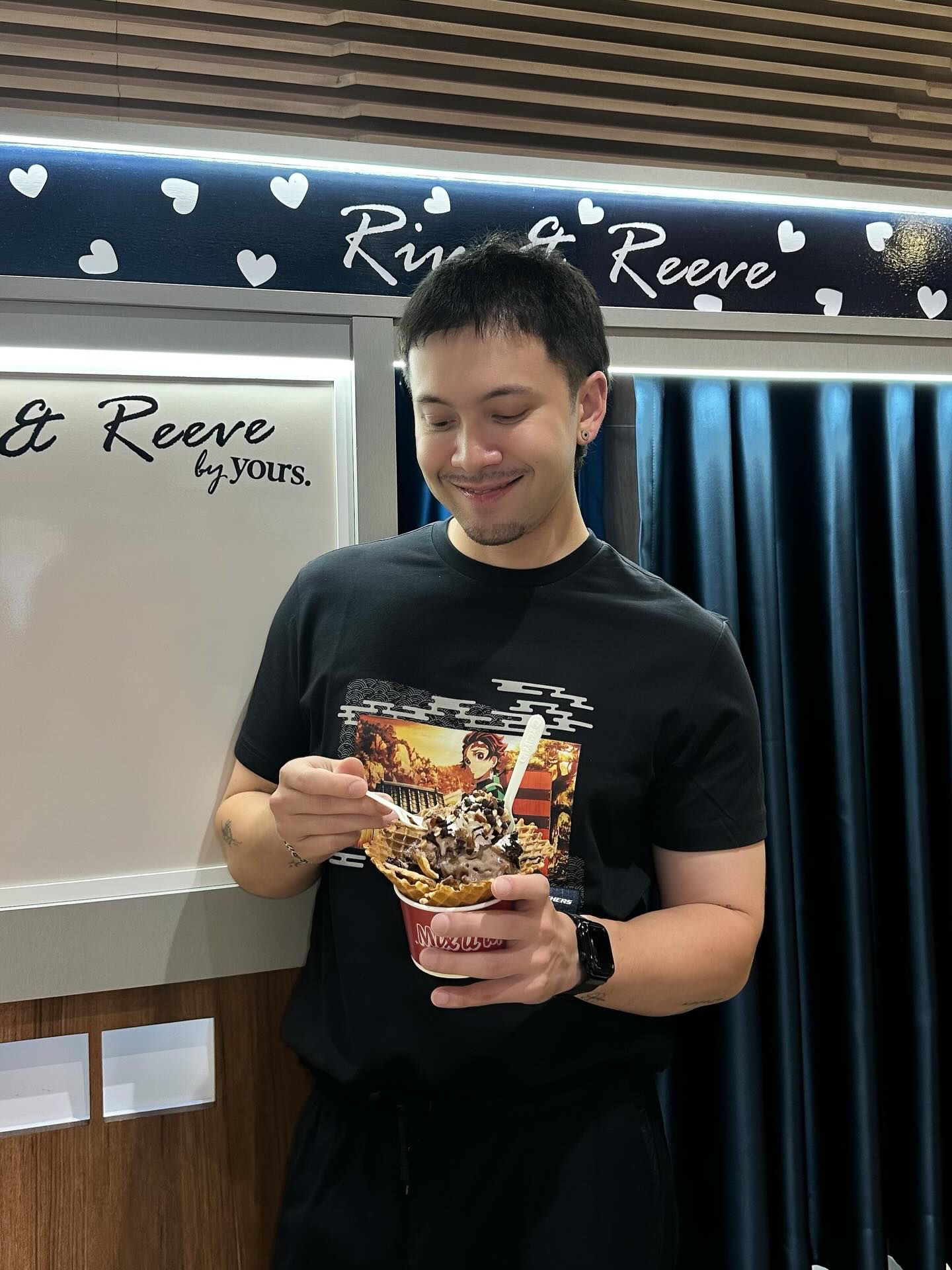 อินดี้ - อินทัช เหลียวรักวงศ์