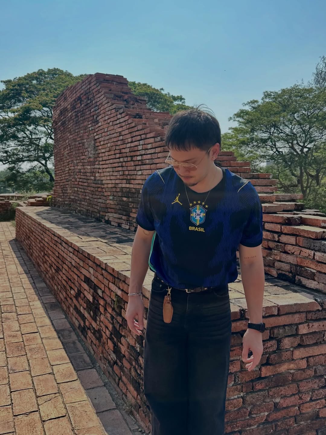 อินดี้ - อินทัช เหลียวรักวงศ์