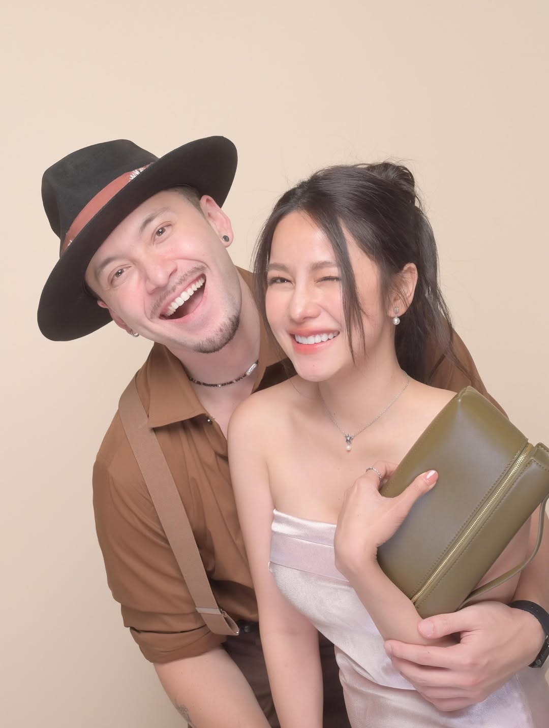 อินดี้ - อินทัช เหลียวรักวงศ์