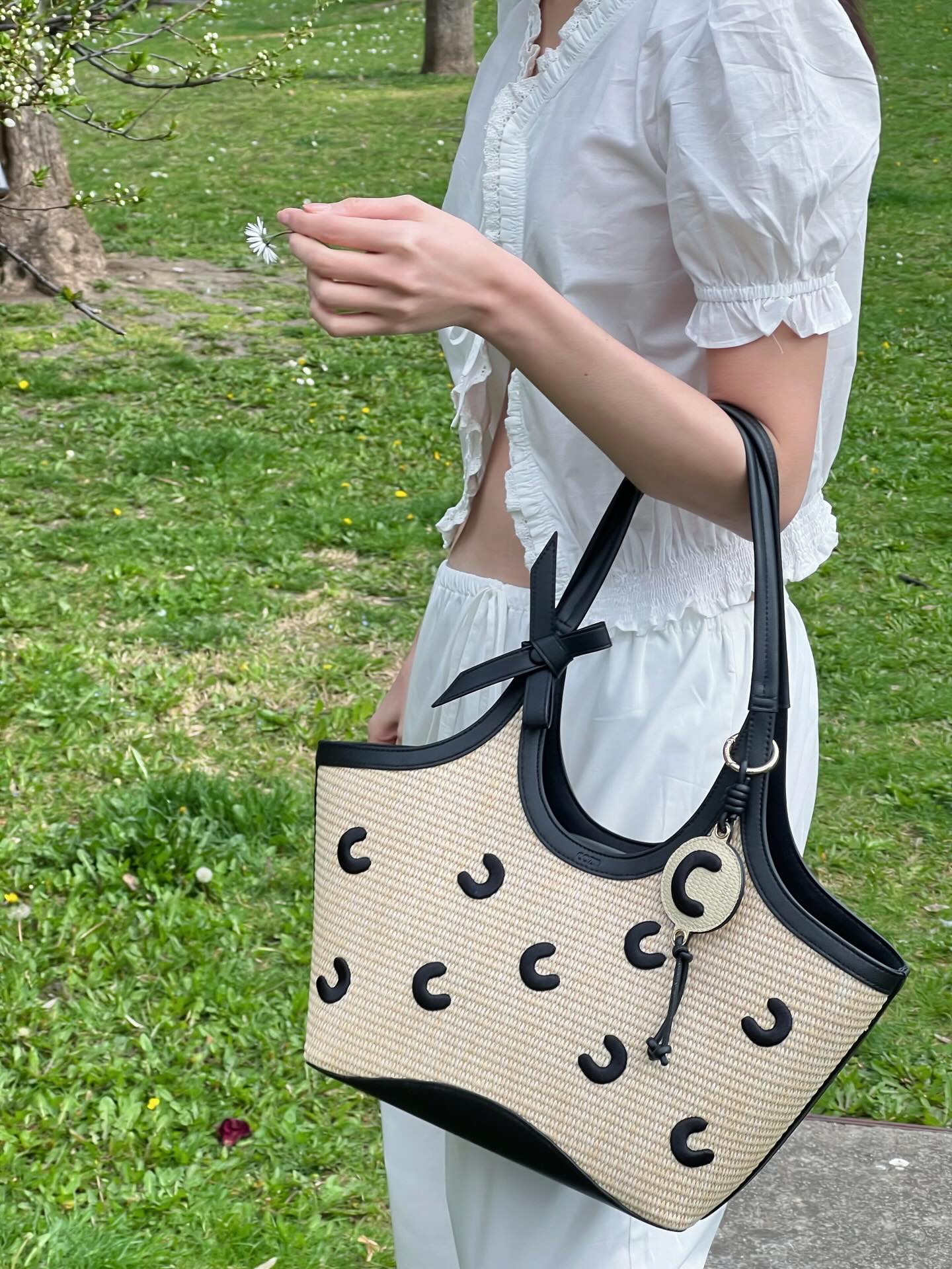 ณิชา - ณัฏฐณิชา ดังวัธนาวณิชย์