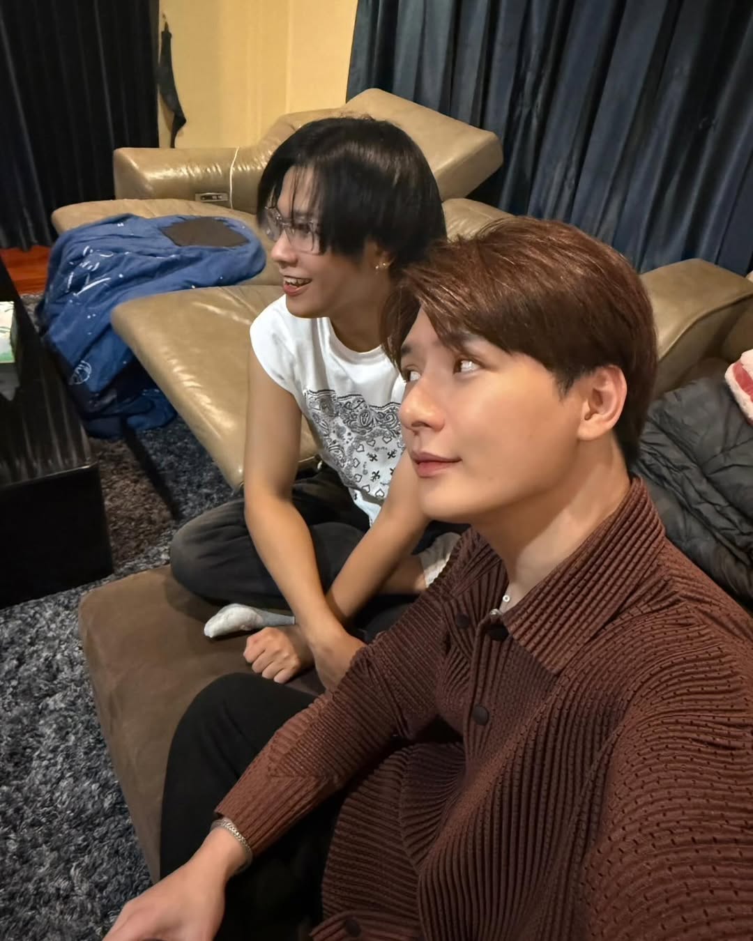 คริส - พีรวัส แสงโพธิรัตน์