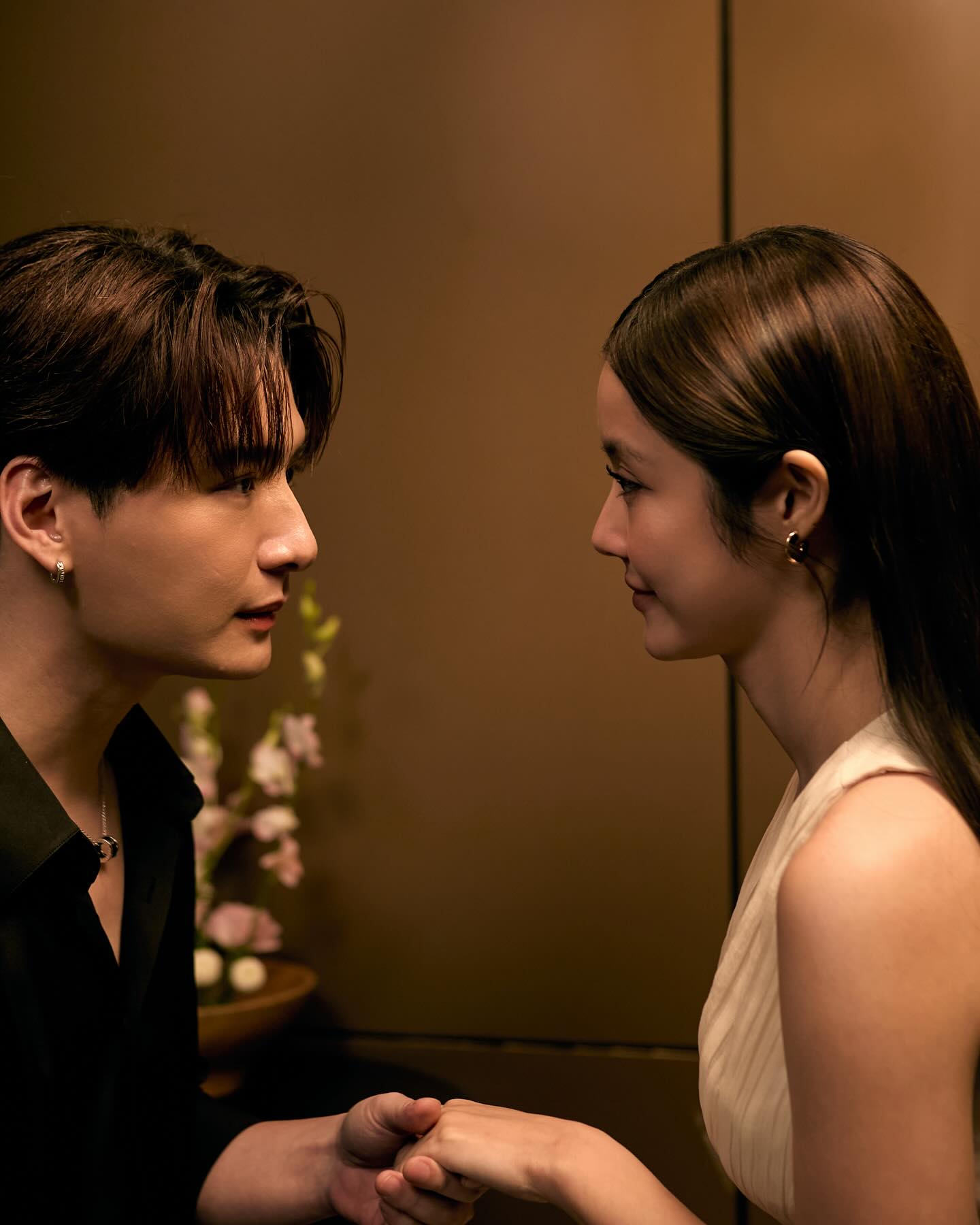 คริส - พีรวัส แสงโพธิรัตน์