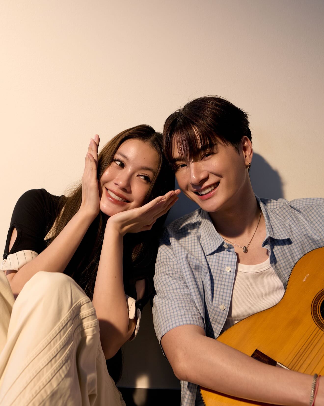 คริส - พีรวัส แสงโพธิรัตน์