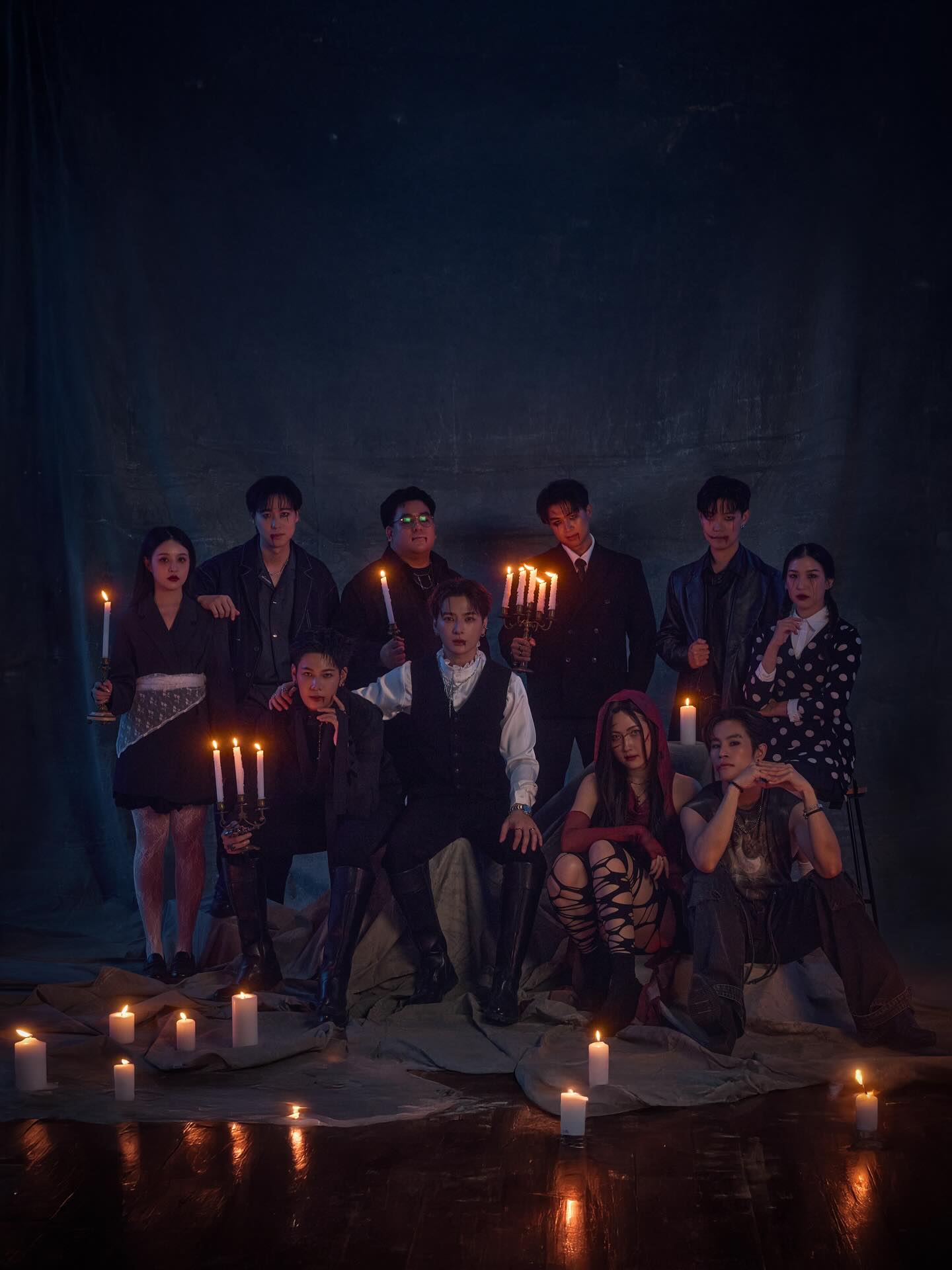 คริส - พีรวัส แสงโพธิรัตน์