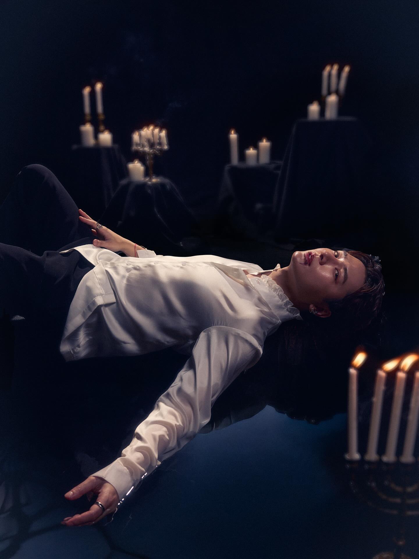 คริส - พีรวัส แสงโพธิรัตน์