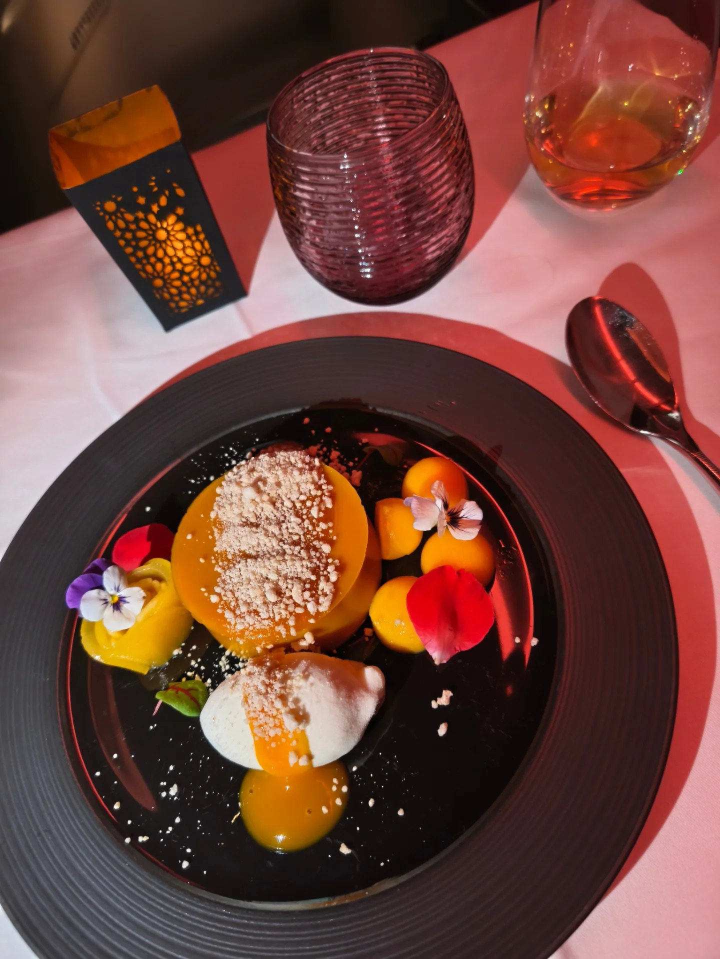 คริส - พีรวัส แสงโพธิรัตน์