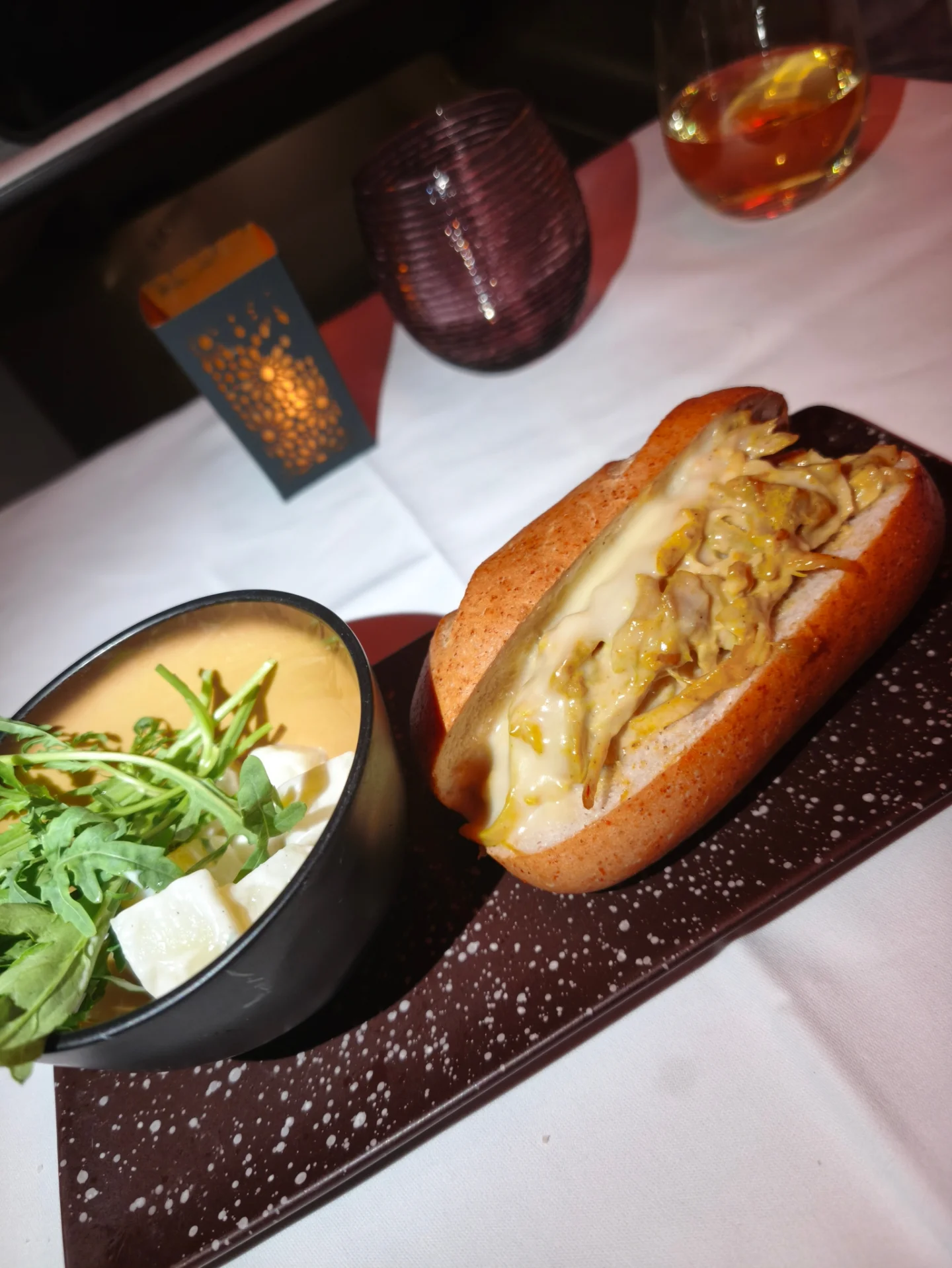 คริส - พีรวัส แสงโพธิรัตน์