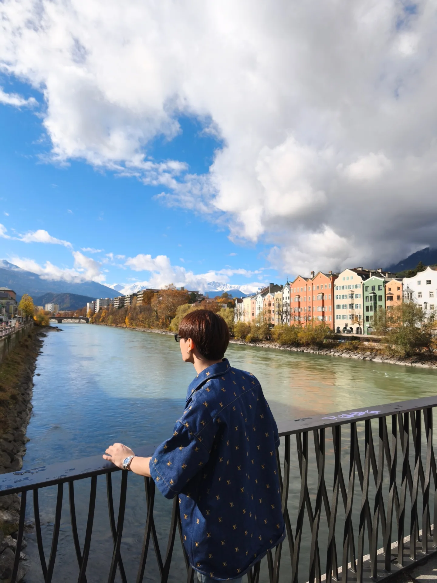 คริส - พีรวัส แสงโพธิรัตน์