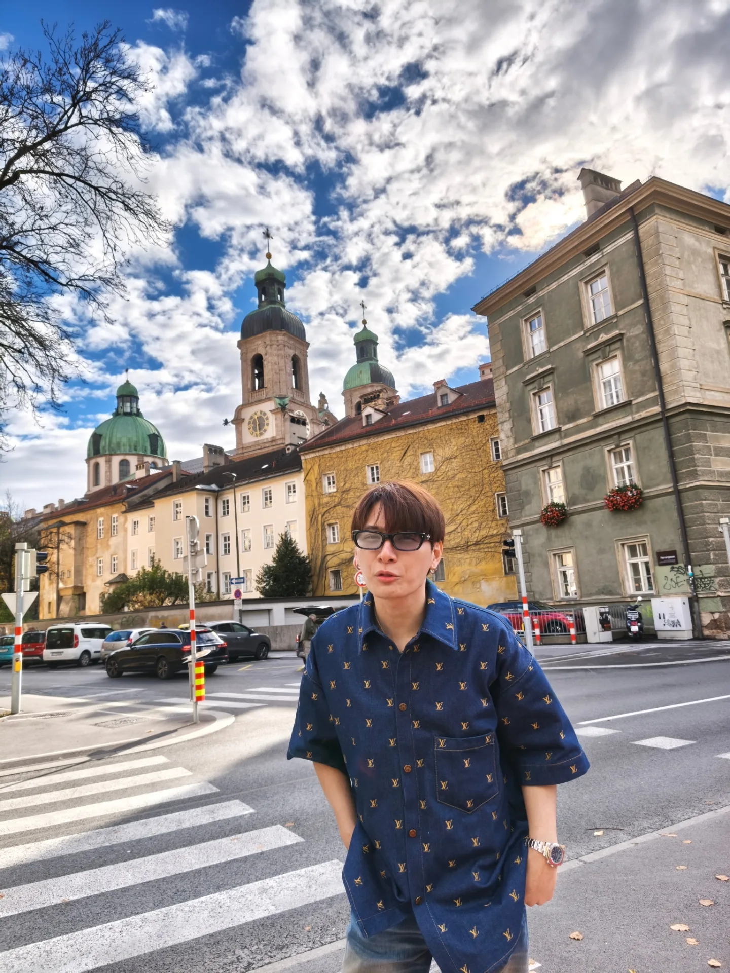 คริส - พีรวัส แสงโพธิรัตน์