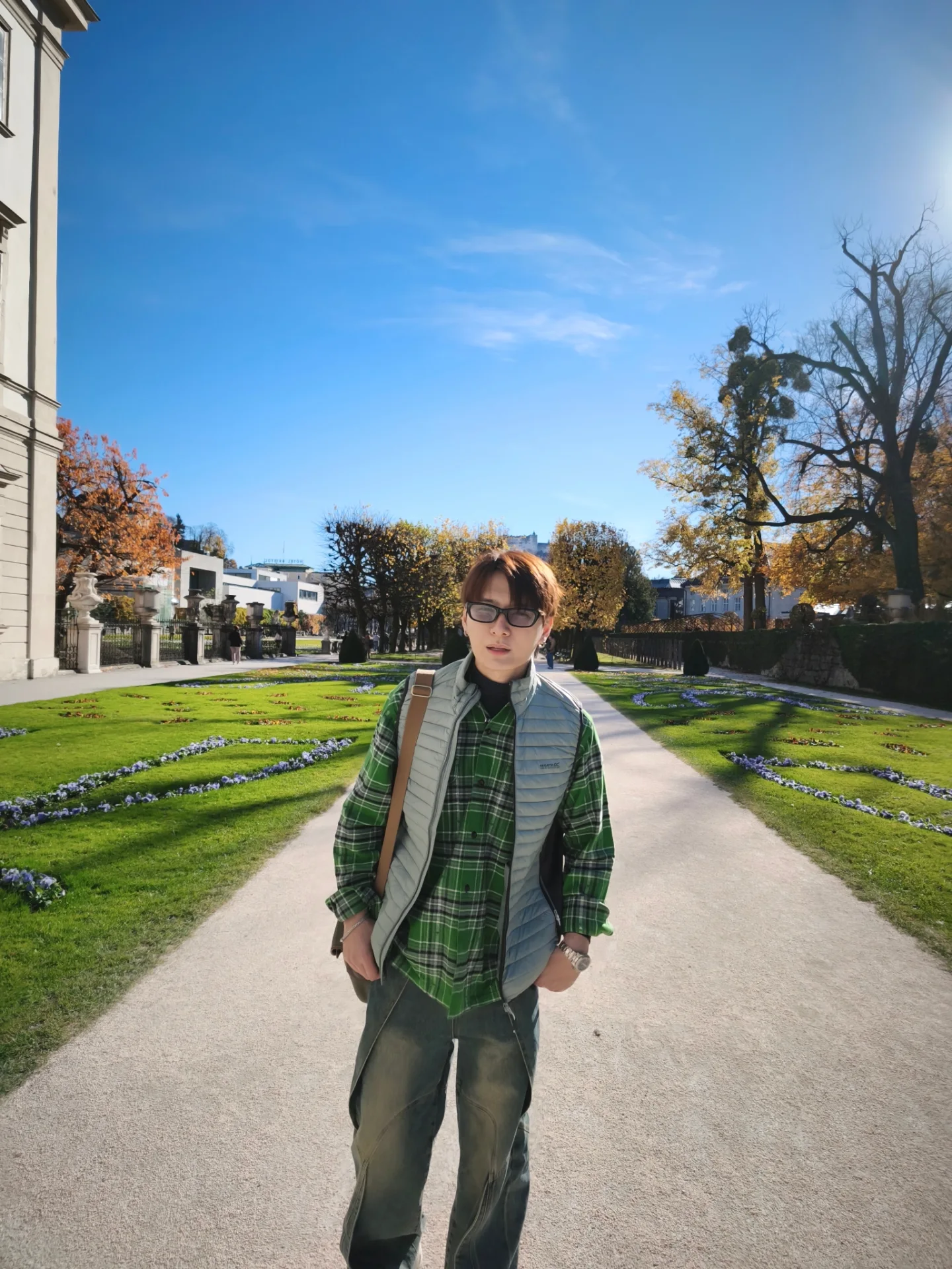 คริส - พีรวัส แสงโพธิรัตน์