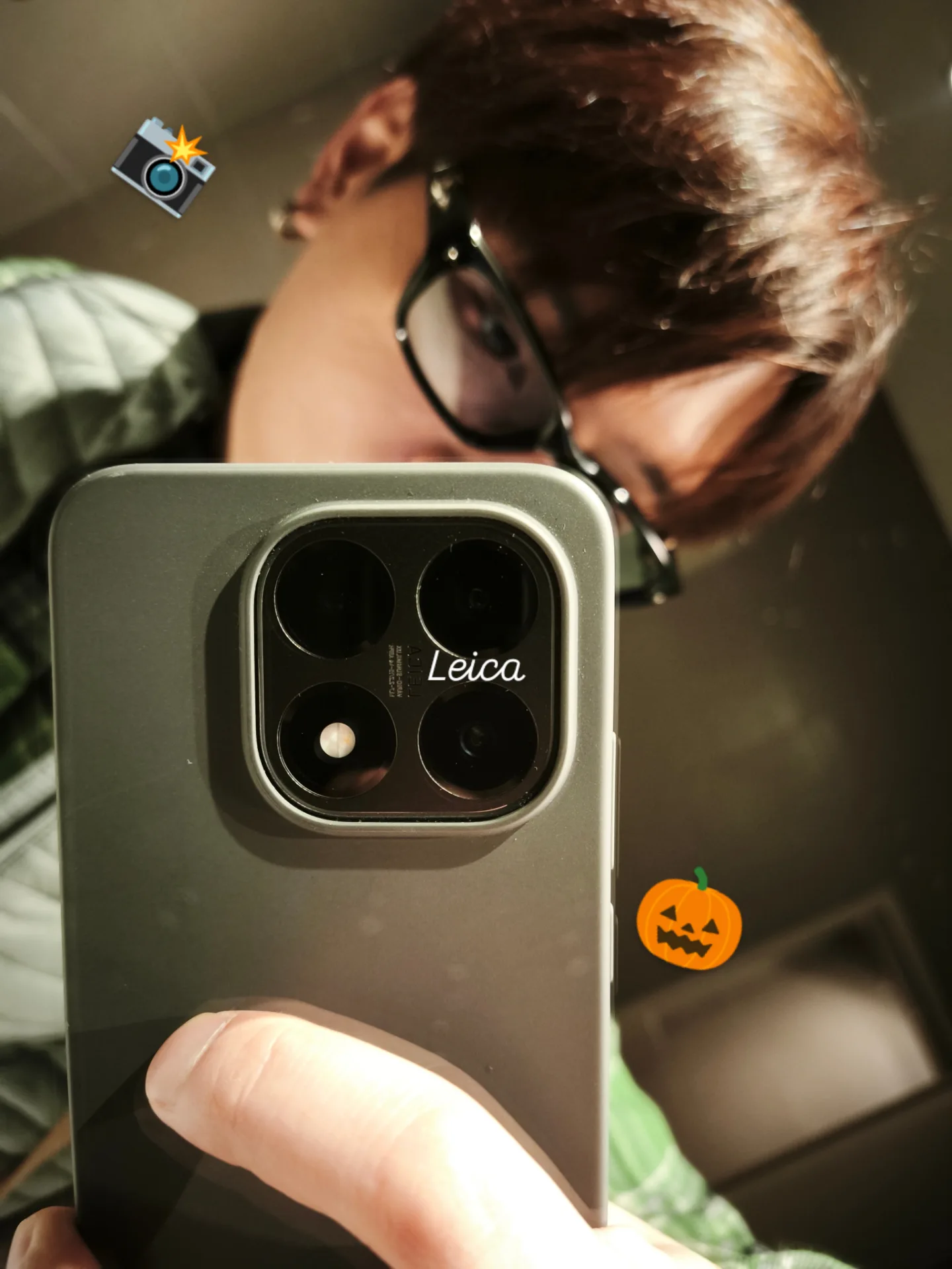 คริส - พีรวัส แสงโพธิรัตน์