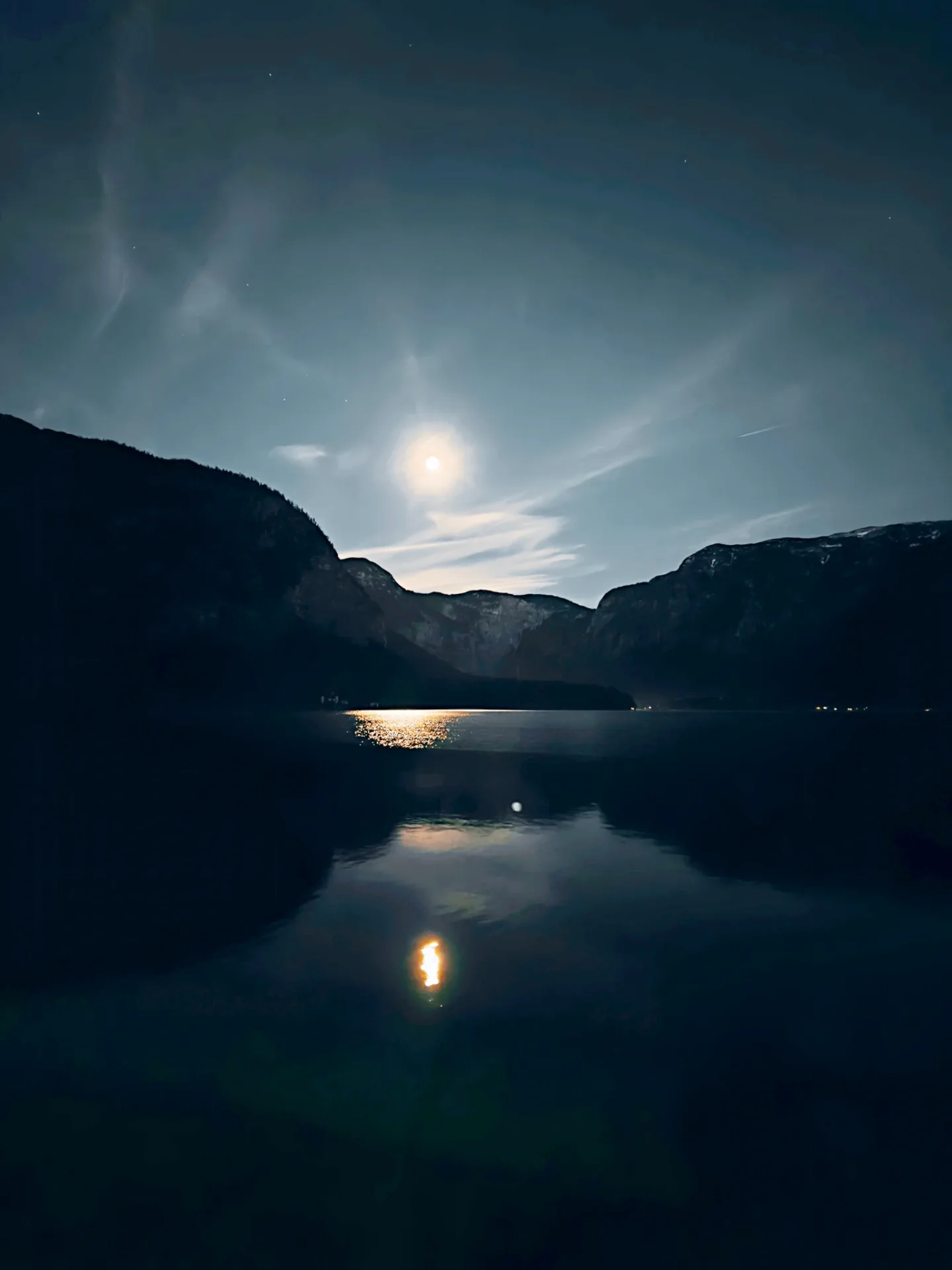 คริส - พีรวัส แสงโพธิรัตน์