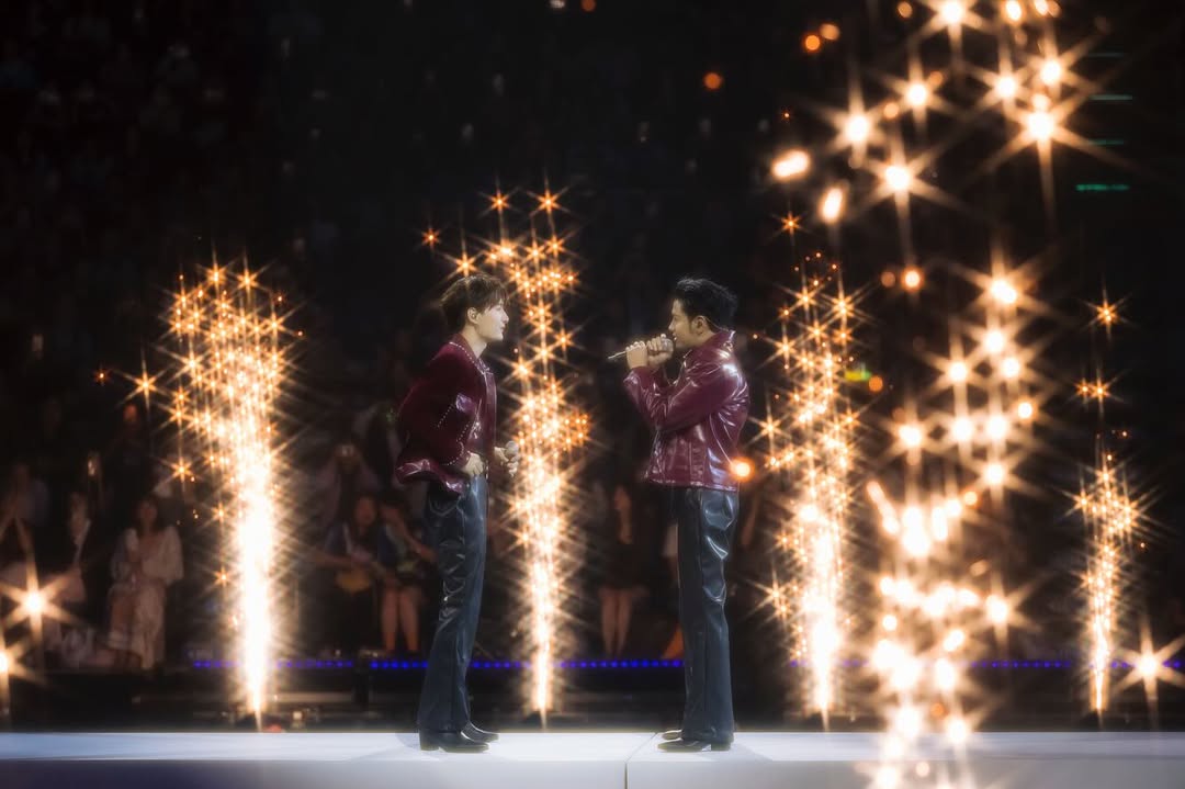 คริส - พีรวัส แสงโพธิรัตน์