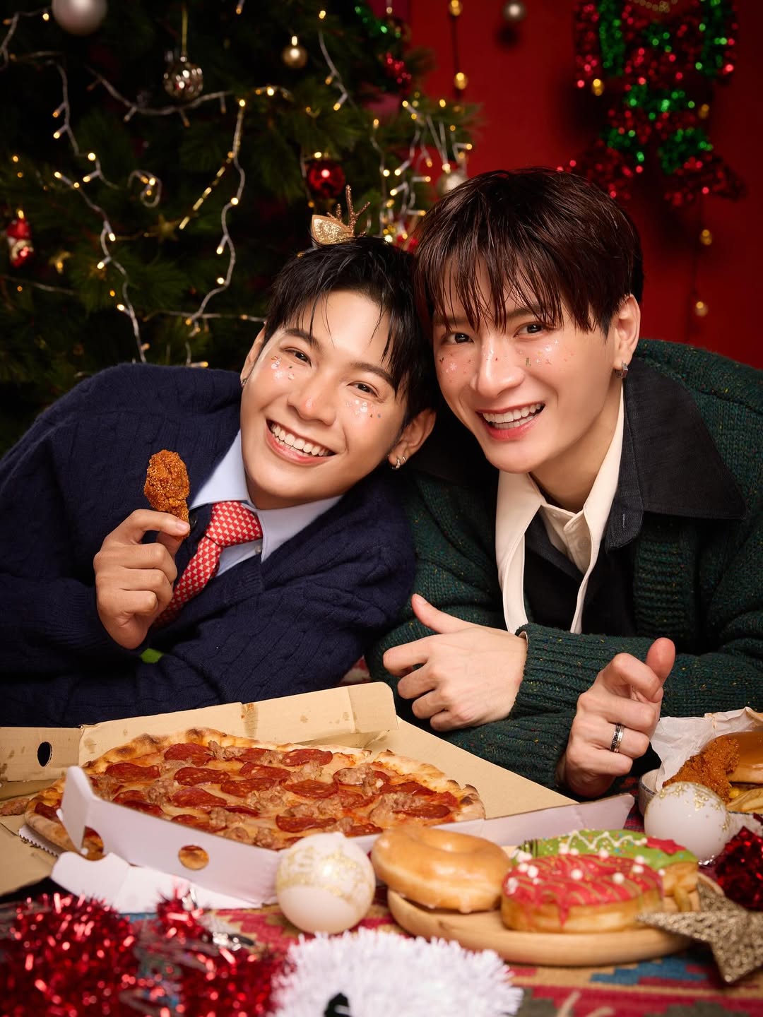 คริส - พีรวัส แสงโพธิรัตน์