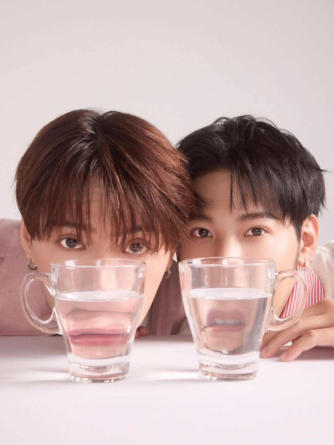 คริส - พีรวัส แสงโพธิรัตน์