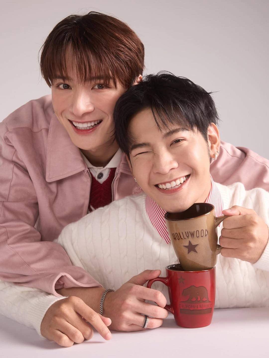 คริส - พีรวัส แสงโพธิรัตน์