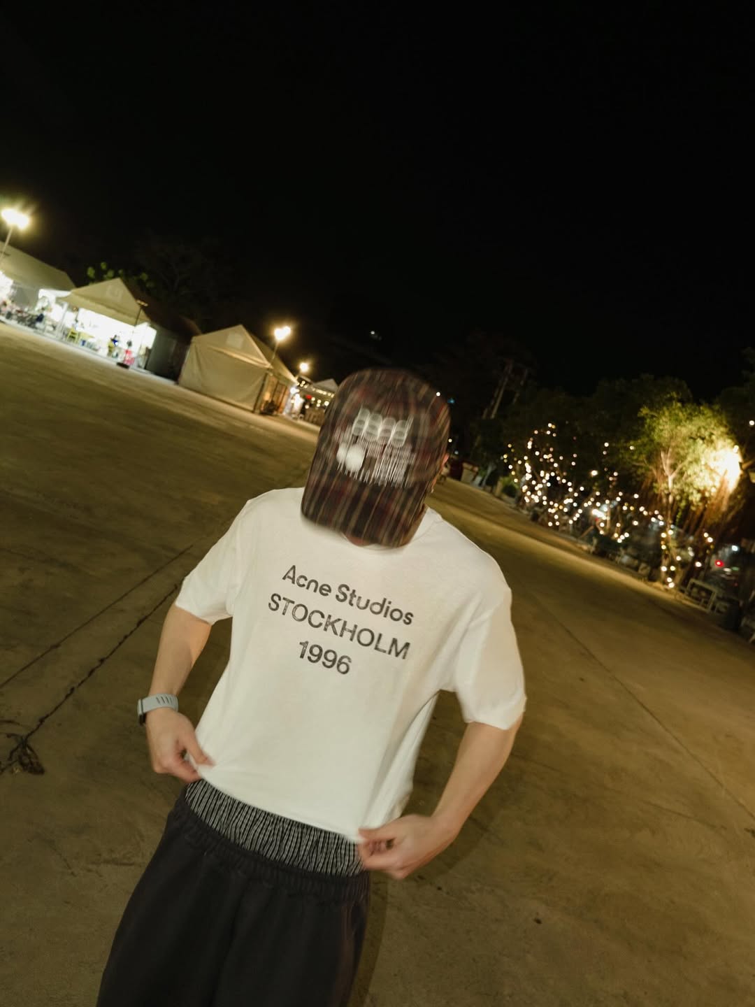 คริส - พีรวัส แสงโพธิรัตน์