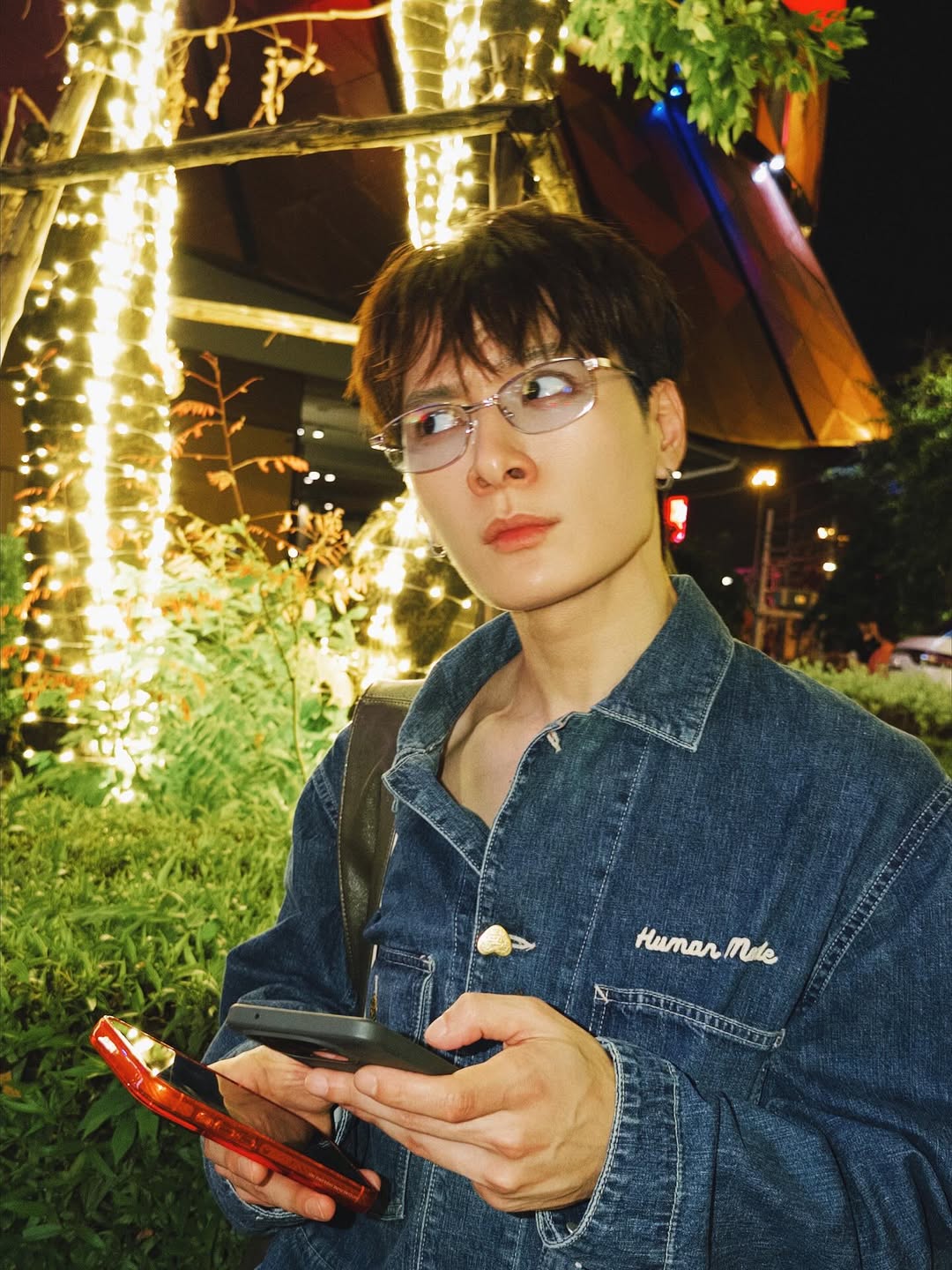 คริส - พีรวัส แสงโพธิรัตน์