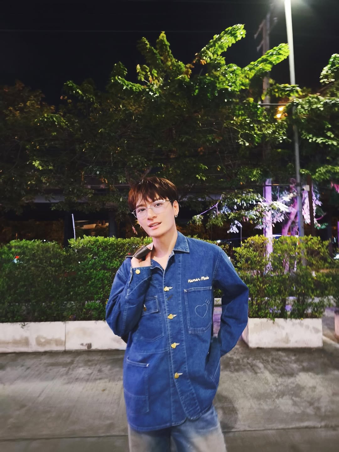 คริส - พีรวัส แสงโพธิรัตน์