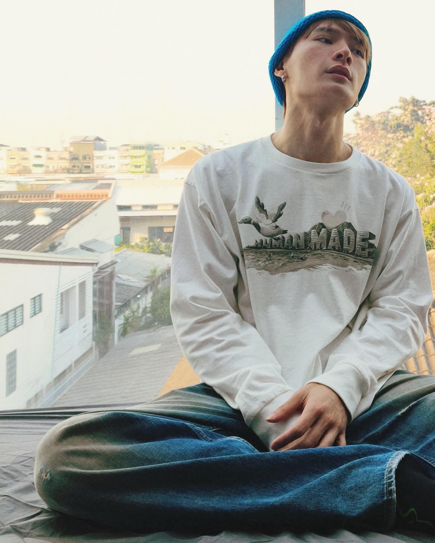 คริส - พีรวัส แสงโพธิรัตน์