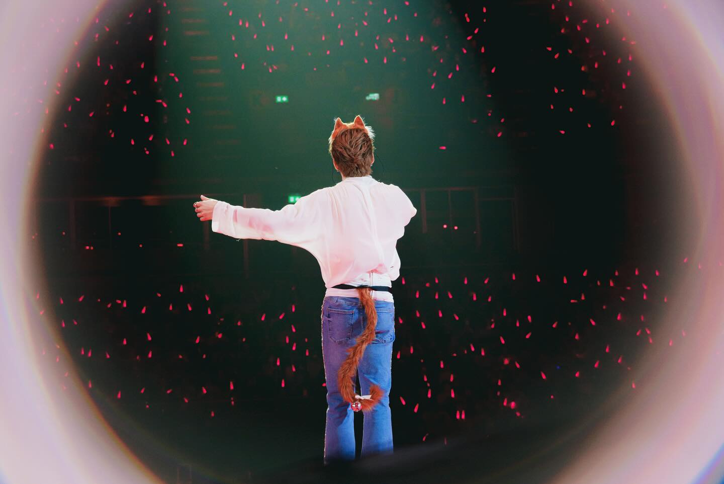 คริส - พีรวัส แสงโพธิรัตน์