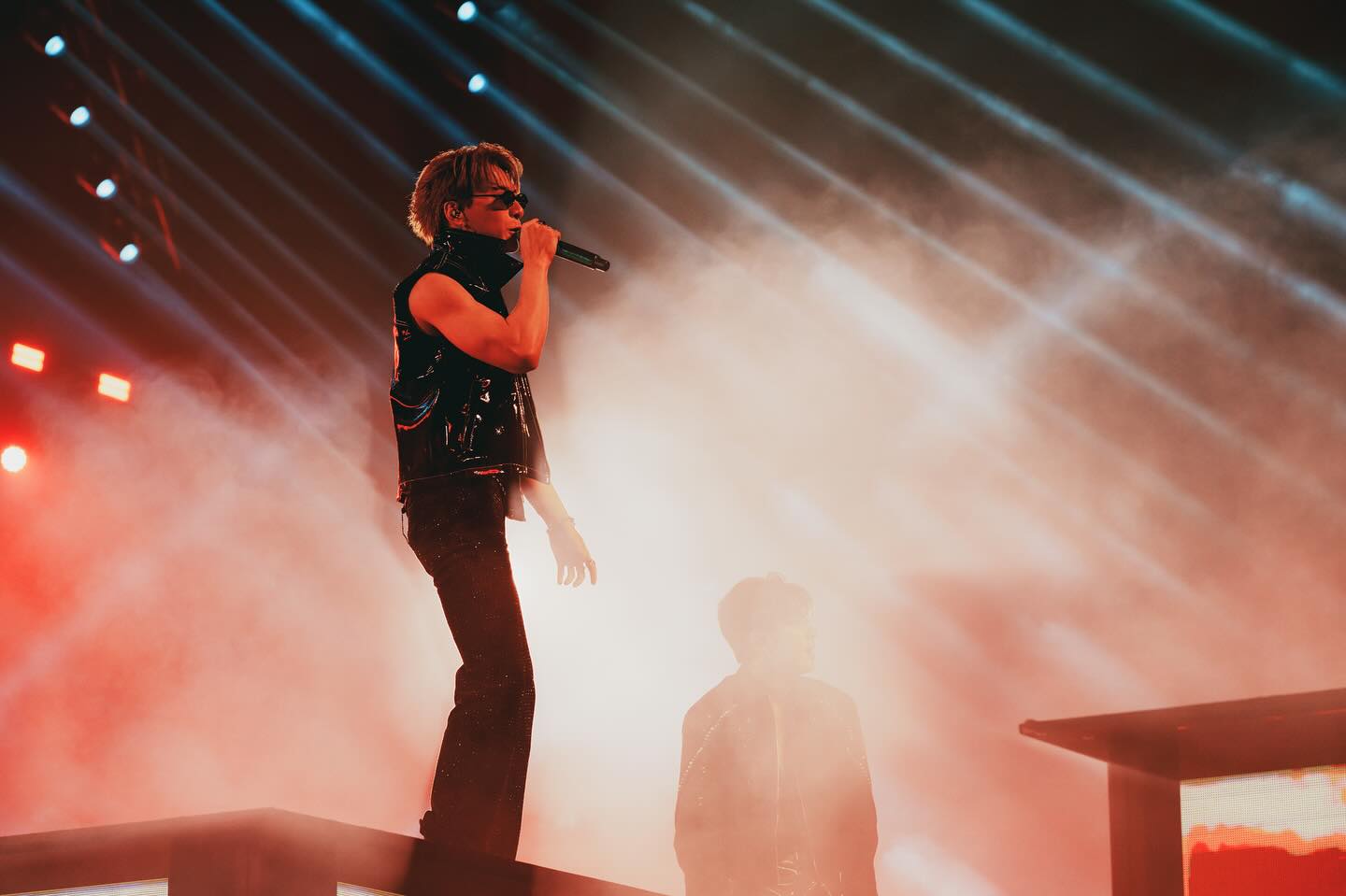 คริส - พีรวัส แสงโพธิรัตน์