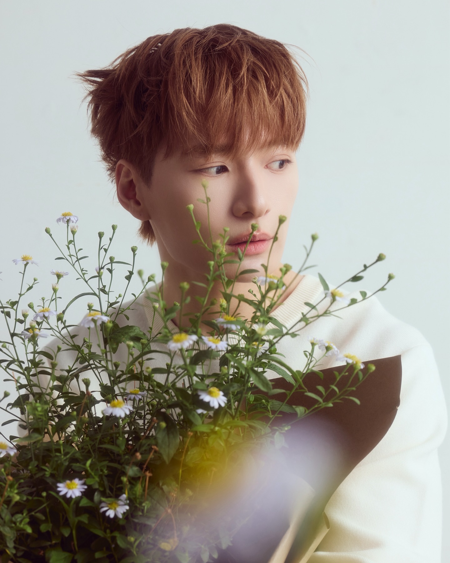 คริส - พีรวัส แสงโพธิรัตน์