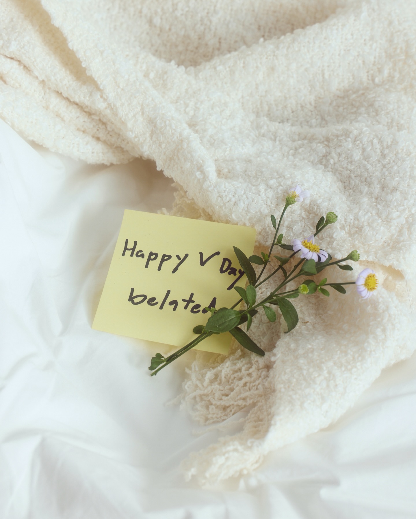 คริส - พีรวัส แสงโพธิรัตน์