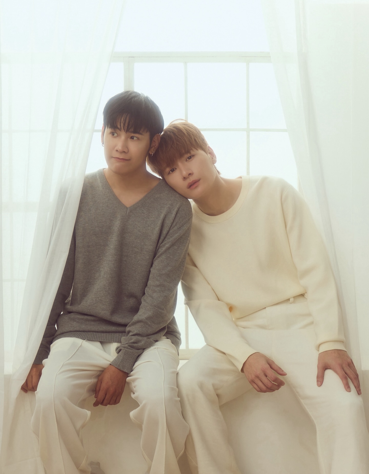 คริส - พีรวัส แสงโพธิรัตน์